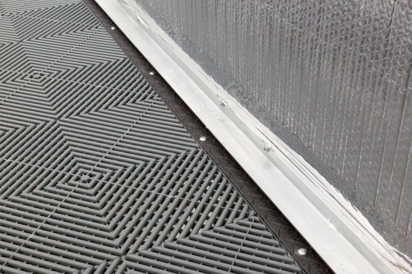 Swisstrax Treadware