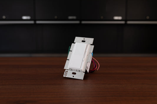 Lutron Diva 0-10V Single Pole/3 Way Dimmer
