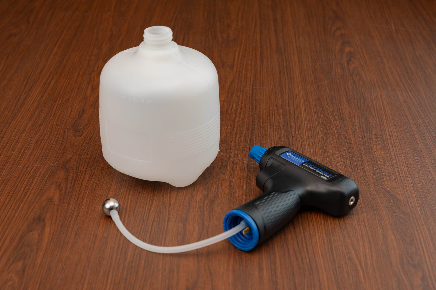 Obsessed Garage Battery Powered Sprayer by Solo
