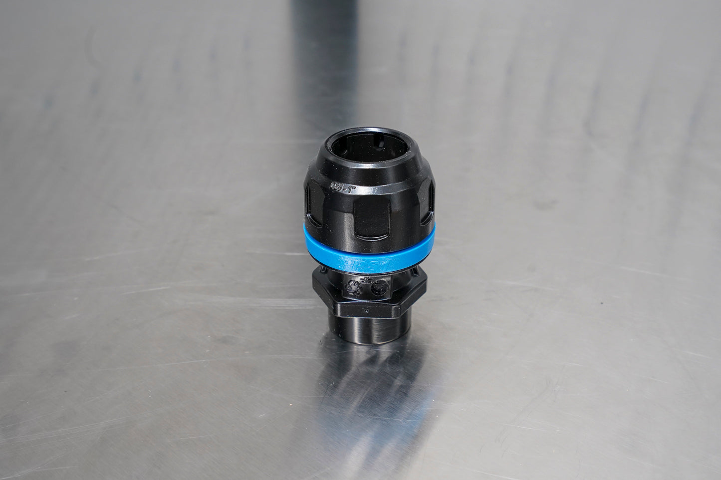 Prevost 3/4" NPT (Female) Threaded Straight Fitting for 1" Pipe