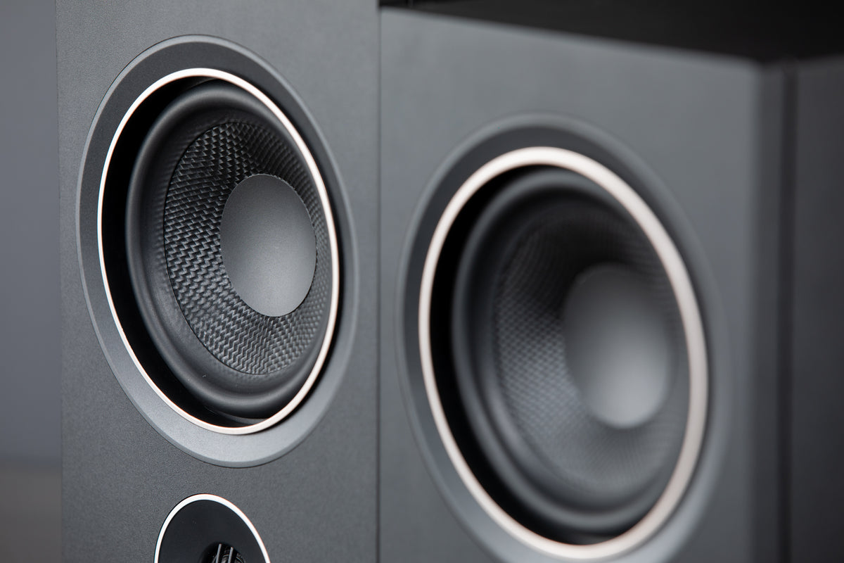 PSB Alpha AM3/AM5 Powered Bookshelf Speakers