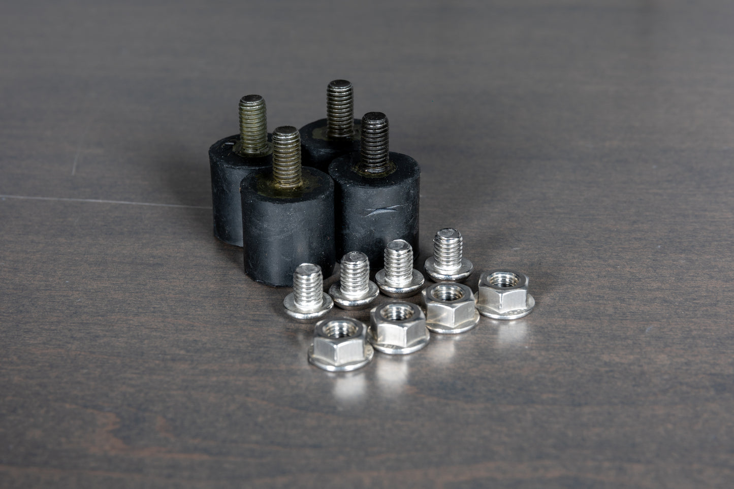 AR630-TSS Shelf Mounting Hardware Kit