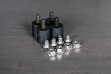 AR630-TSS Shelf Mounting Hardware Kit