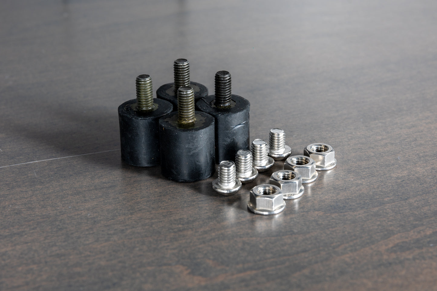 AR630-TSS Shelf Mounting Hardware Kit