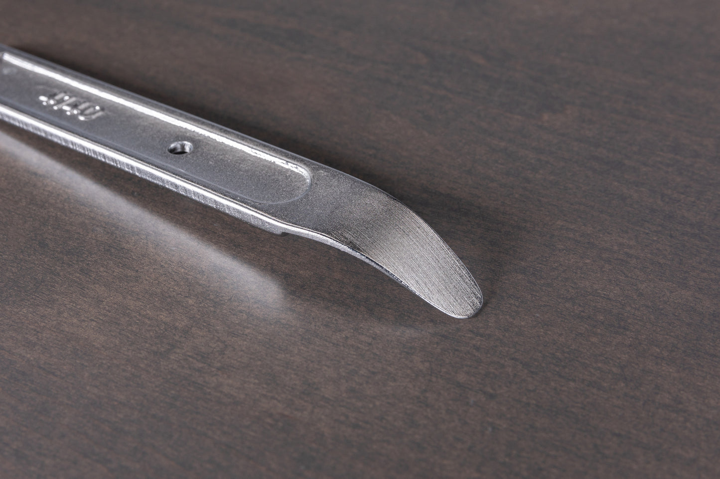Pry / Skin Wedge Tool