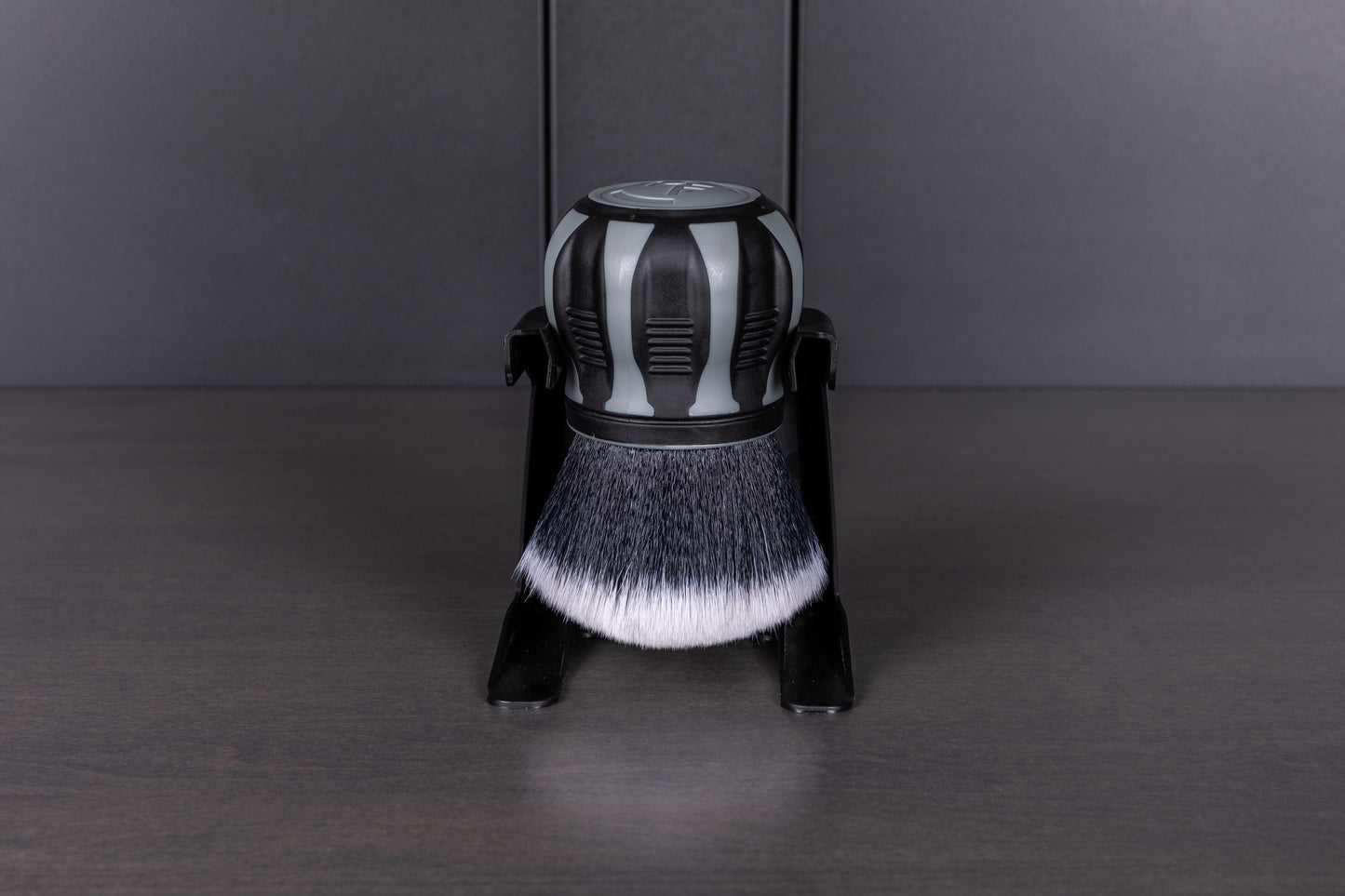 Detail Factory Curveball Brush
