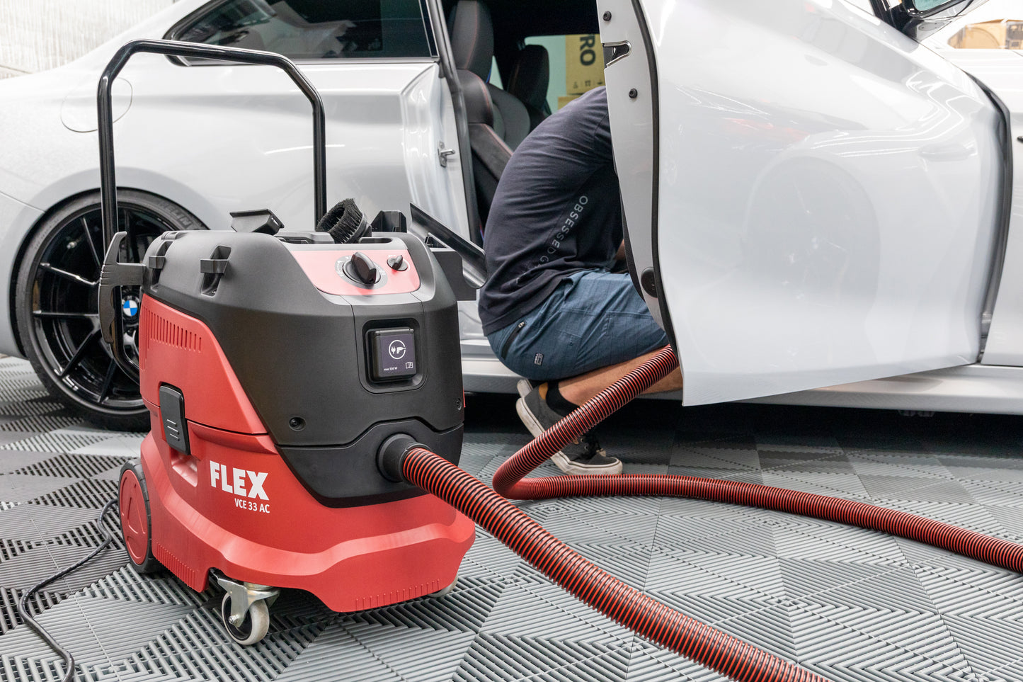 Flex 9-Gallon HEPA Wet/Dry Portable Vacuum