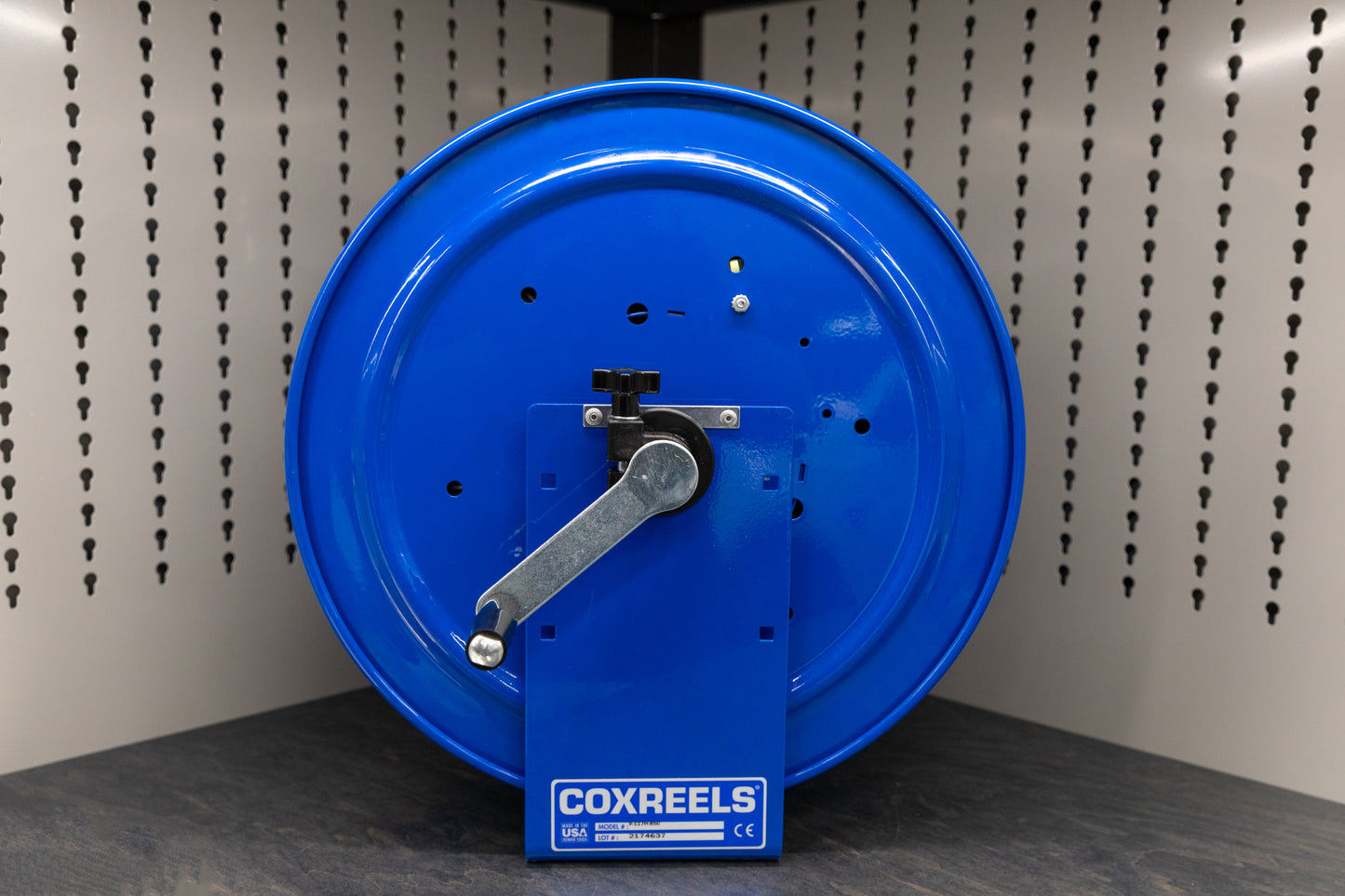 Coxreels Vacuum Hose Reel
